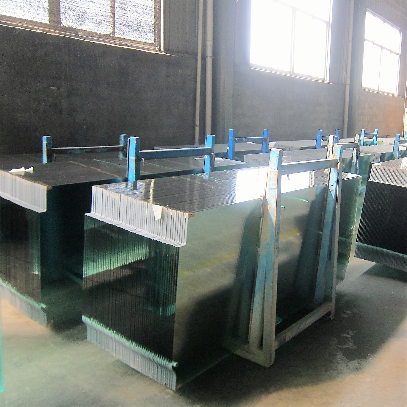 GLASS DOOR