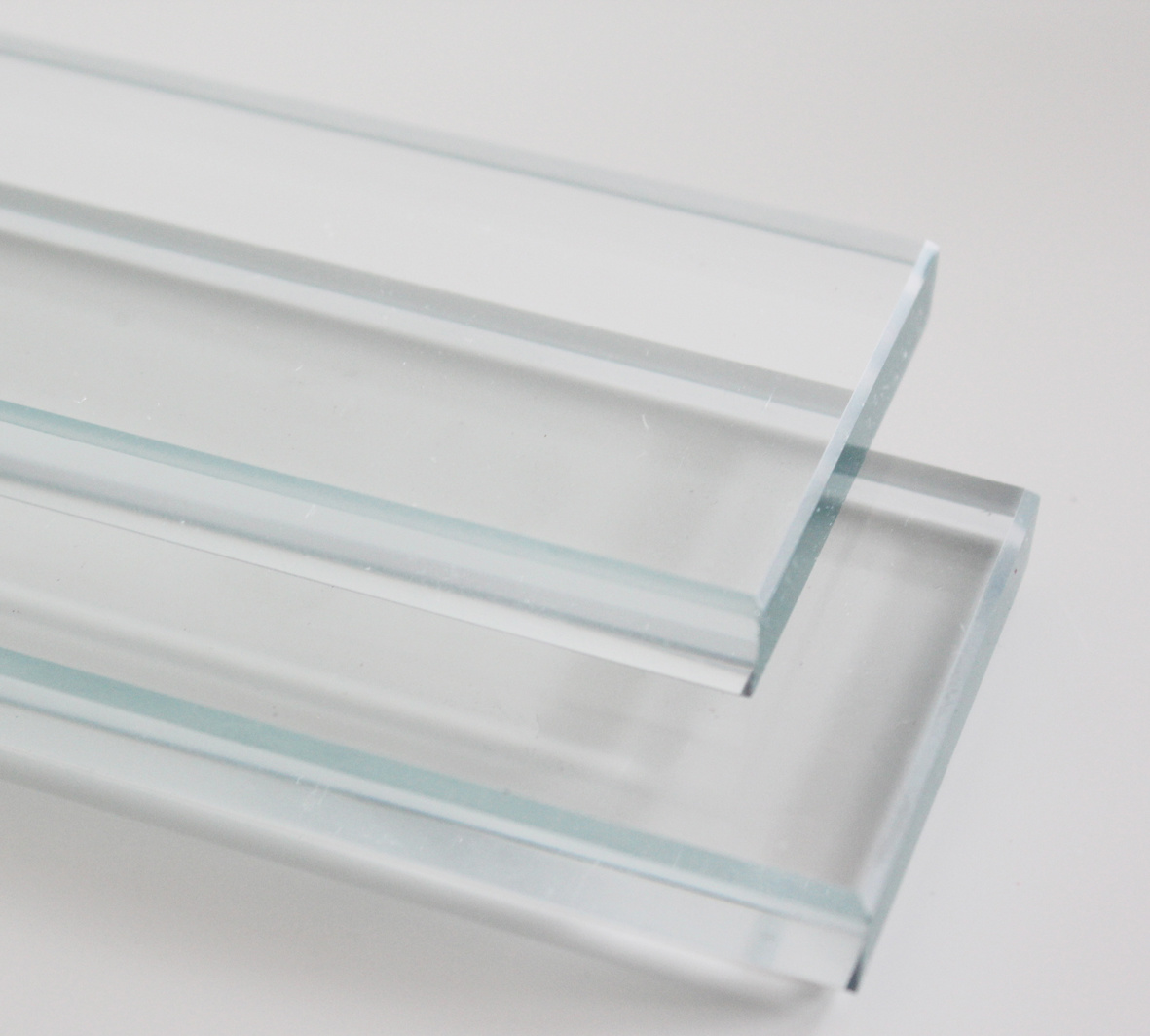 LOW IRON GLASS